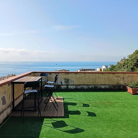Mungi Bay, Flat With Sea View Roof Top Terrace Giardini Naxos Ngoại thất bức ảnh